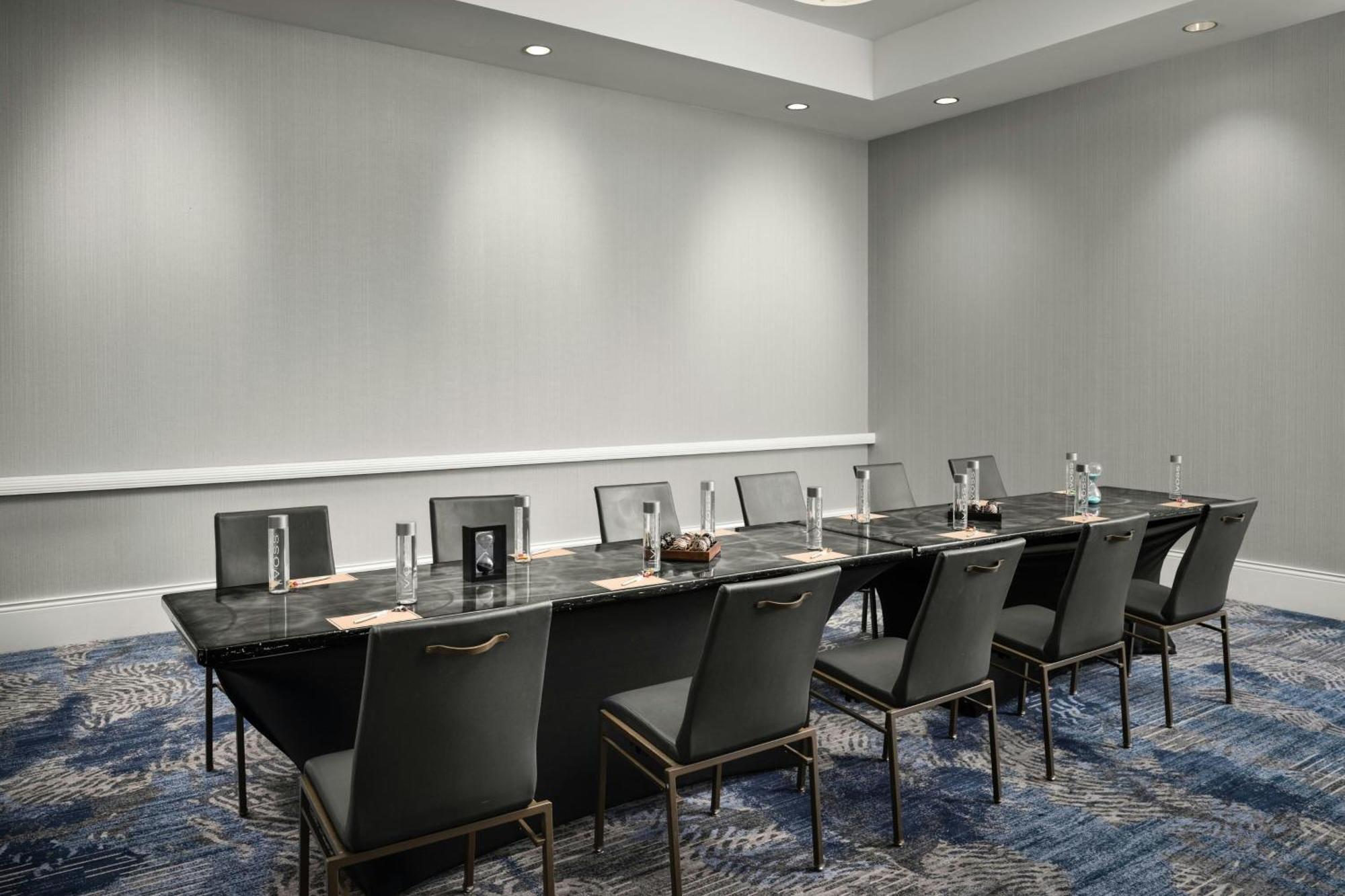 Renaissance Portsmouth-Norfolk Waterfront Hotel Экстерьер фото